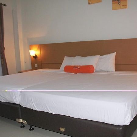 Hotel Paluvi Pangandaran Exterior photo